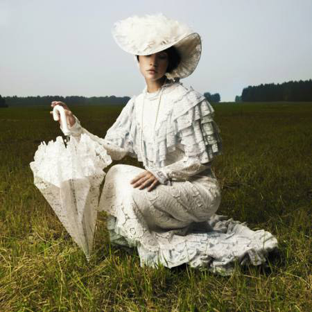žena, stara, suncobran, bijela, polje, trava George Mayer - Dreamstime