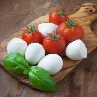 hranu, rajčica, zelena, povrće, sir, bijeli Unknown1861 - Dreamstime