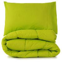 zelena, jastuk, pokrivač Karam Miri - Dreamstime