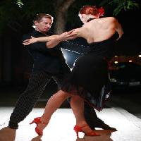 Pixwords 와 이미지 ples, muškarac, žena, crna, haljina, pozornica, glazba Konstantin Sutyagin - Dreamstime